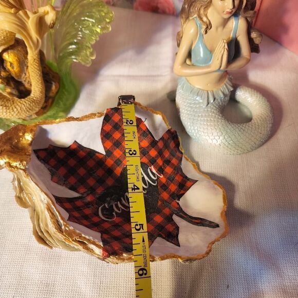 DECOUPAGE CANADIAN MAPLE LEAF OYSTER SHELL - Picture 5 of 5